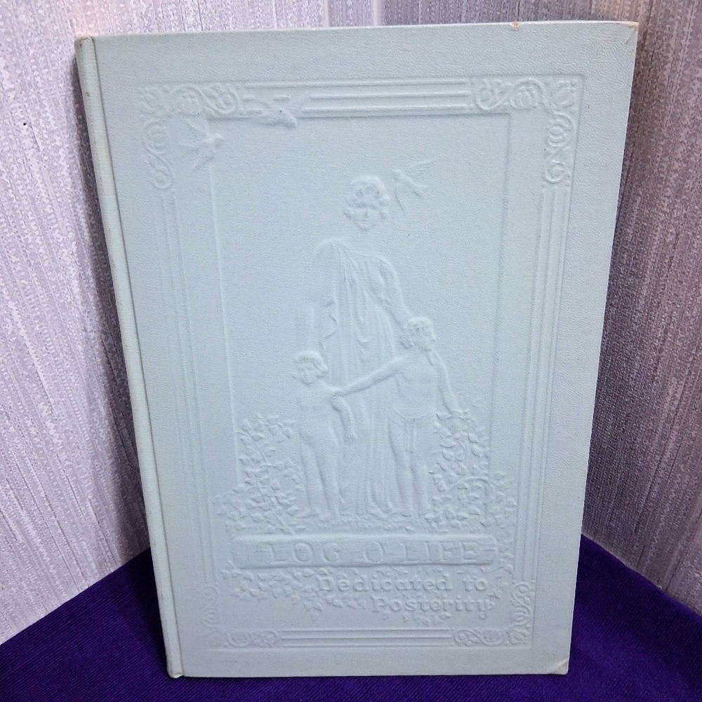 Vintage *Unused* 1946 Log O'Life Baby Book Milestones Blank Book Family Album